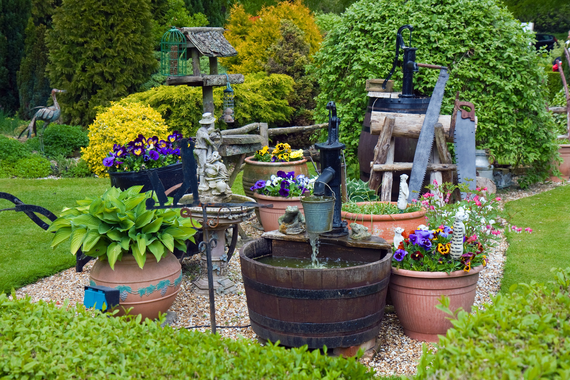 Water-Efficient Gardening: How to Create a Beautiful Yard with Minimal Water